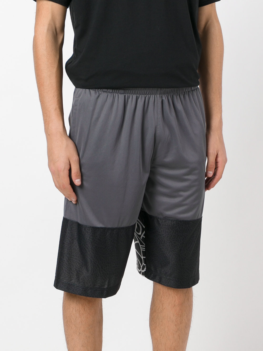 Jordan contrast hem shorts