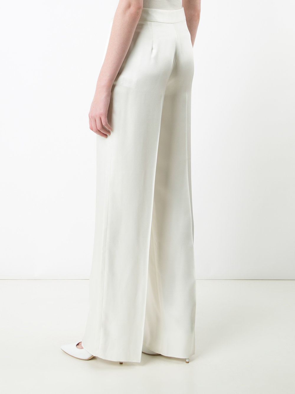 wide-leg trousers 