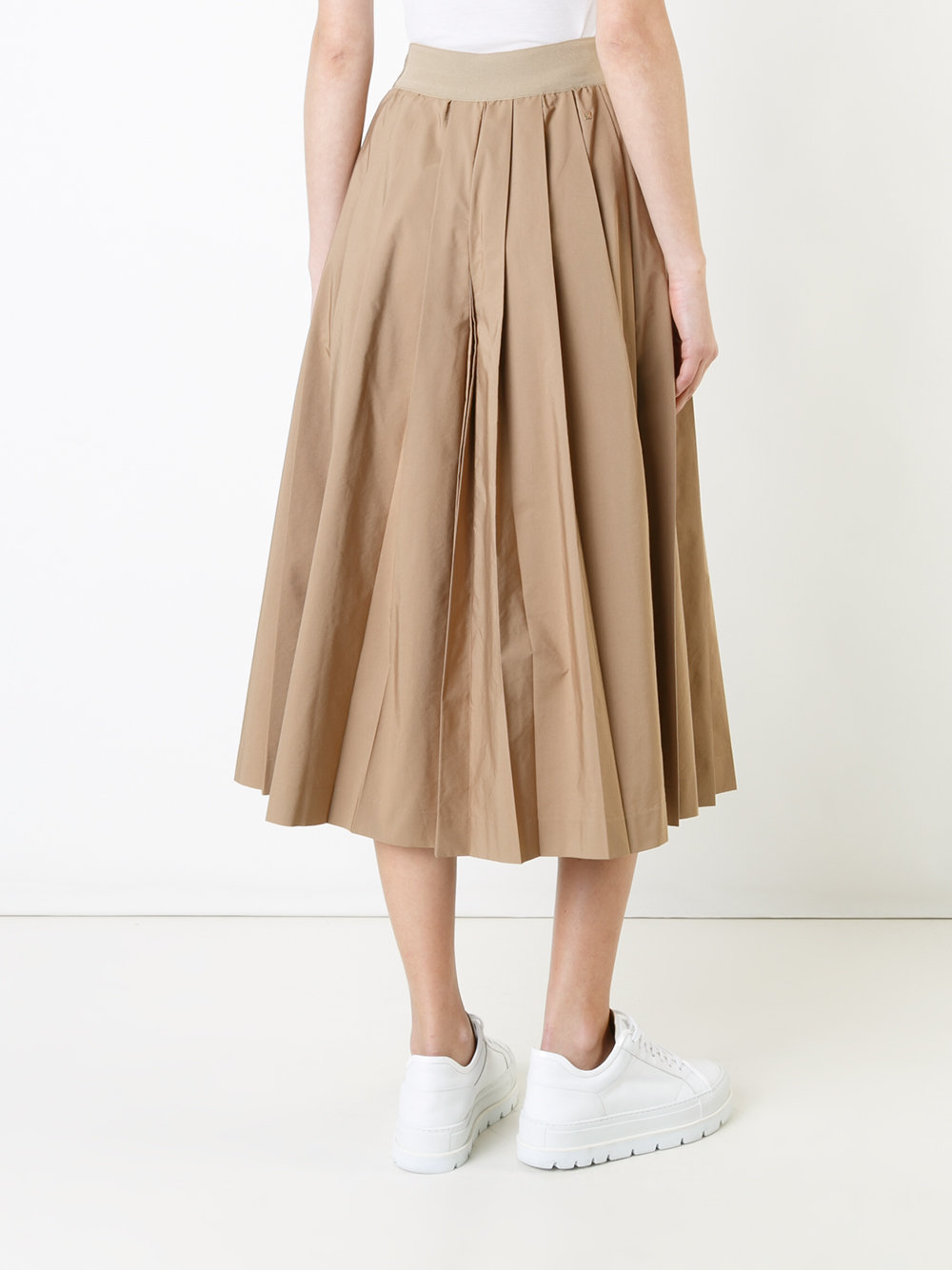 pleated cropped trousers