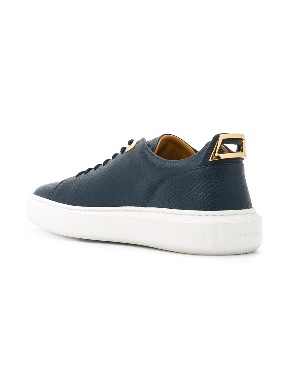 contrast trainers 