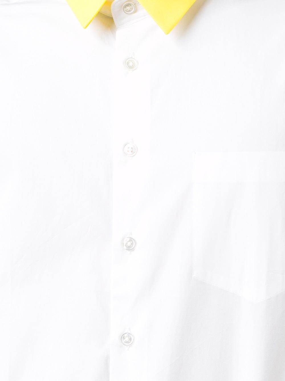 contrast shirt