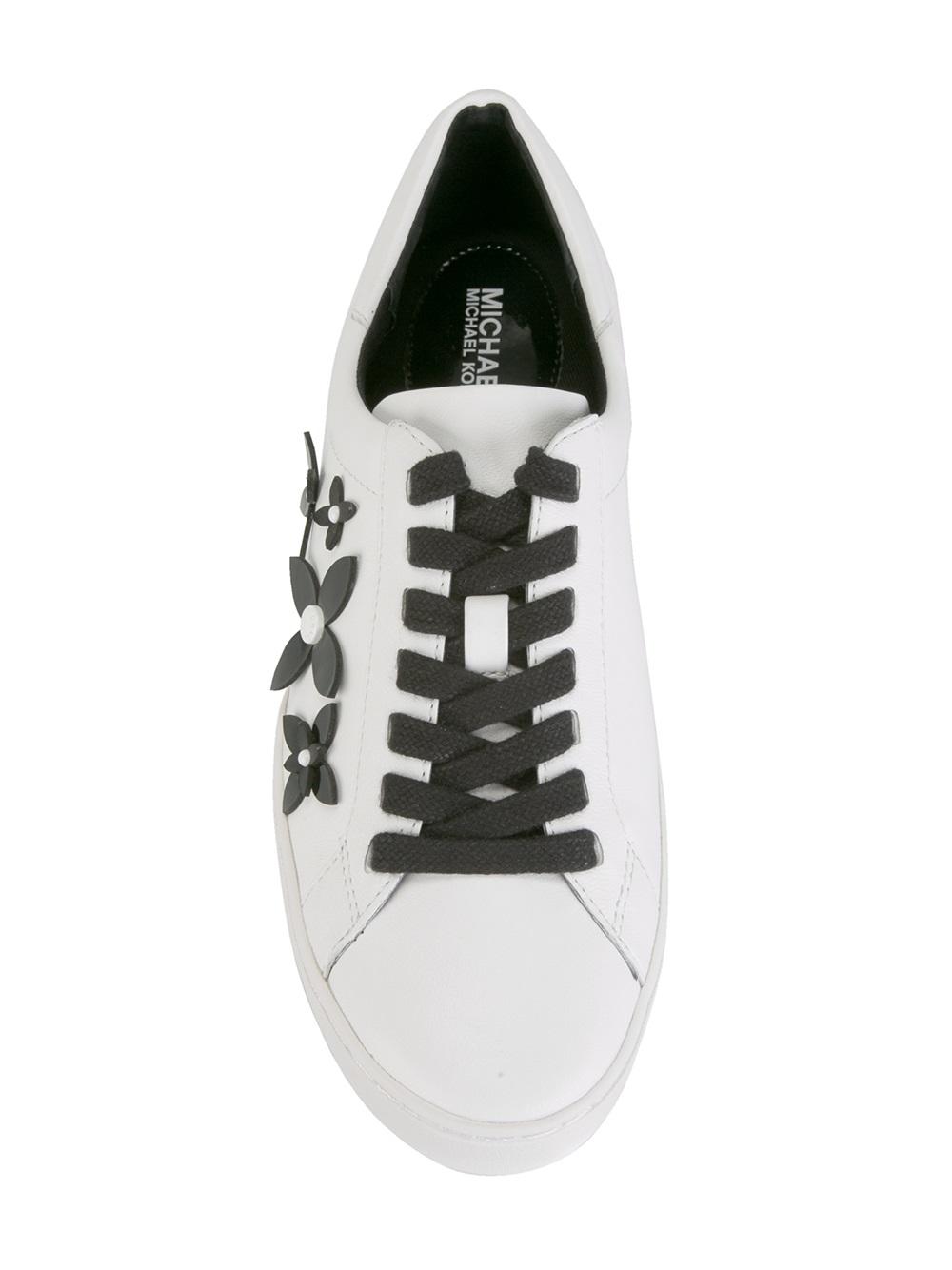 Lola sneakers