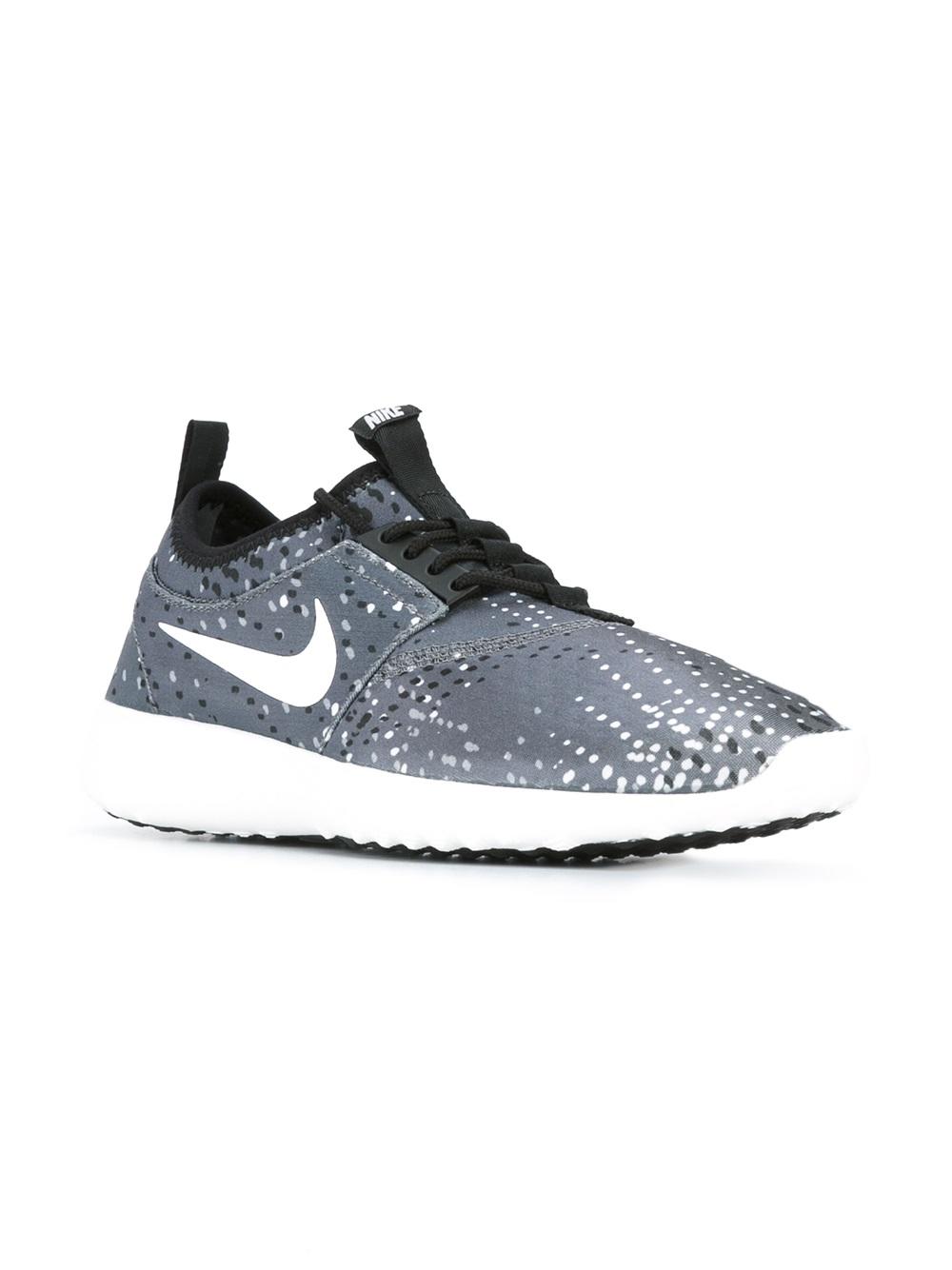 'Juvenate' printed sneakers