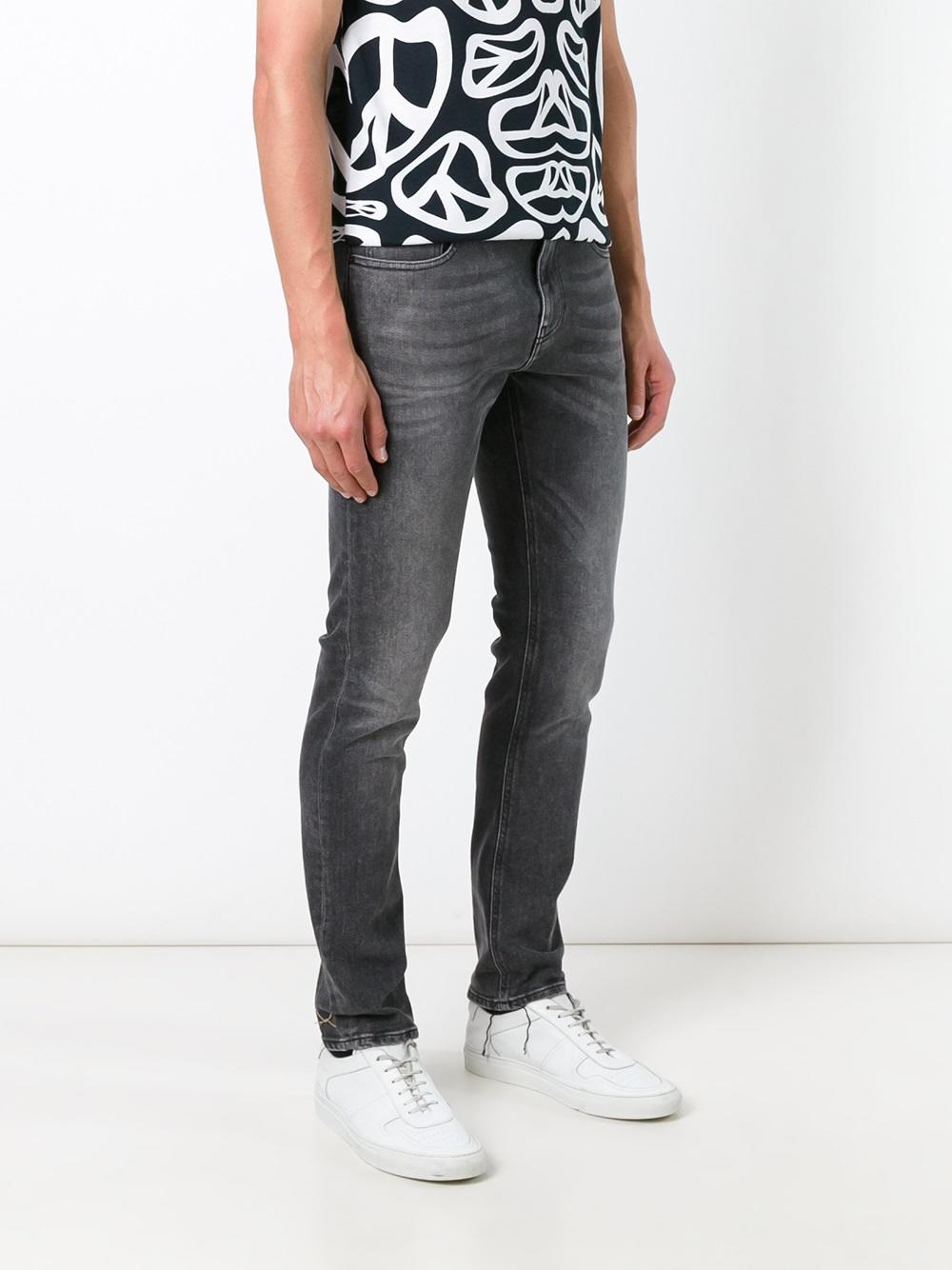 slim fit jeans