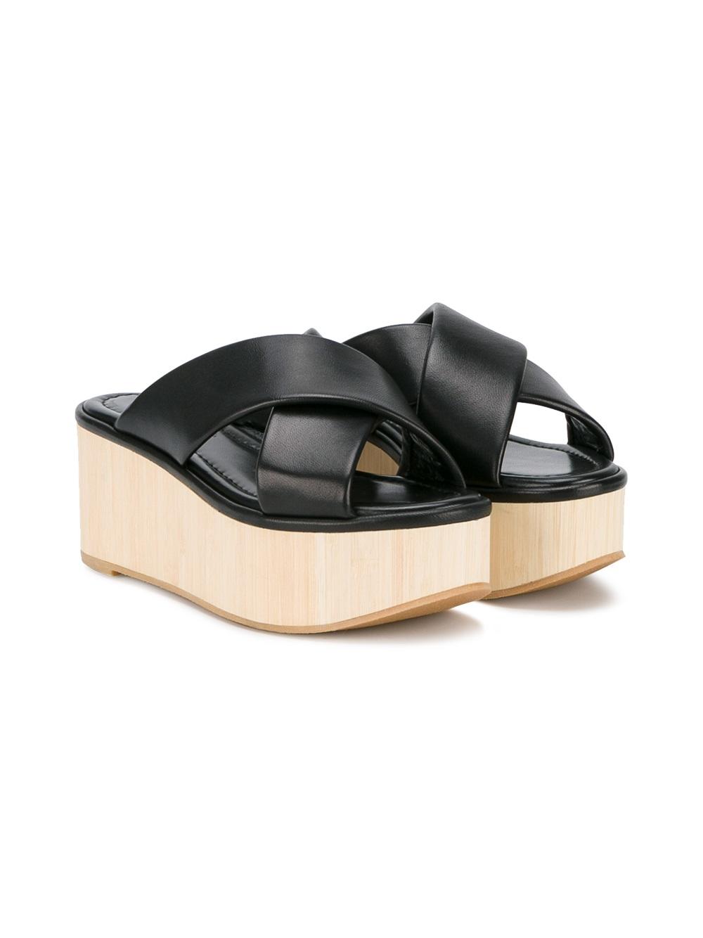 crossover flatform sandals