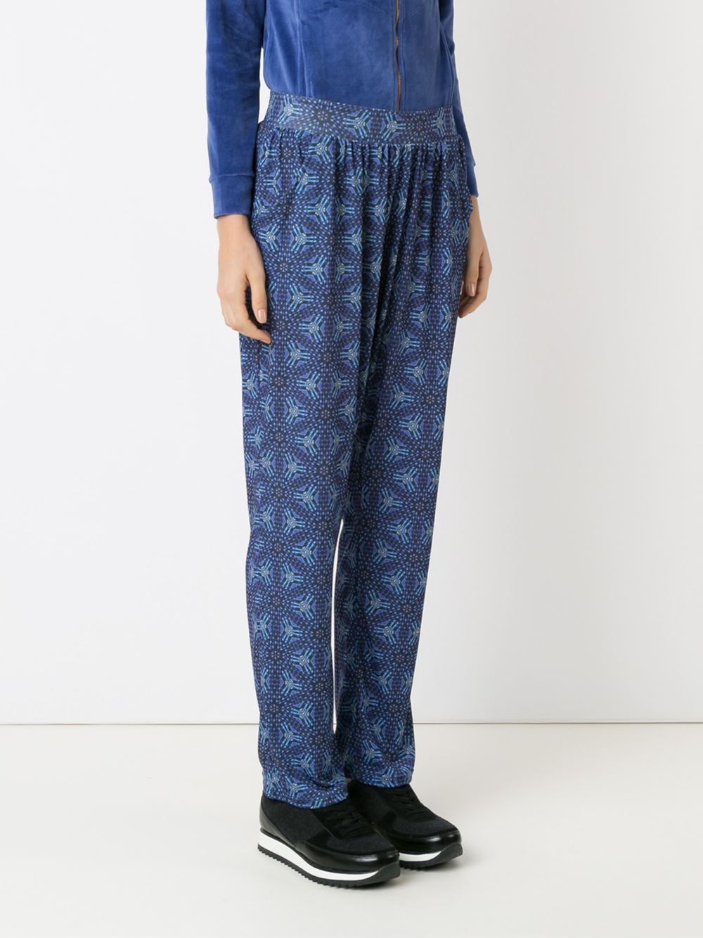 printed trousers