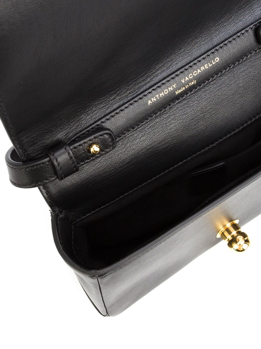 classic crossbody bag 