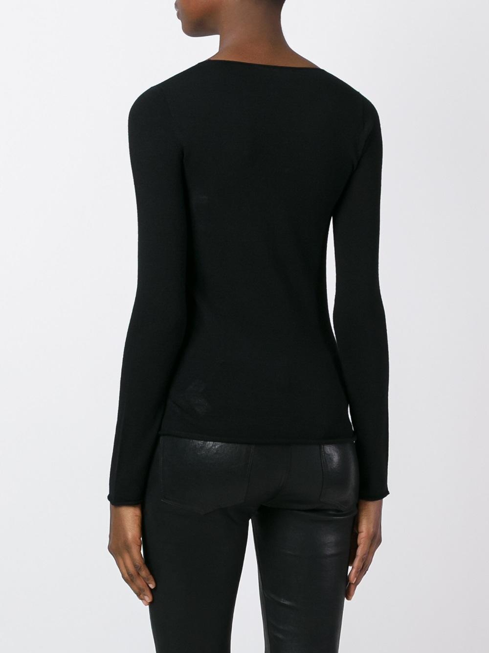 round neck jumper