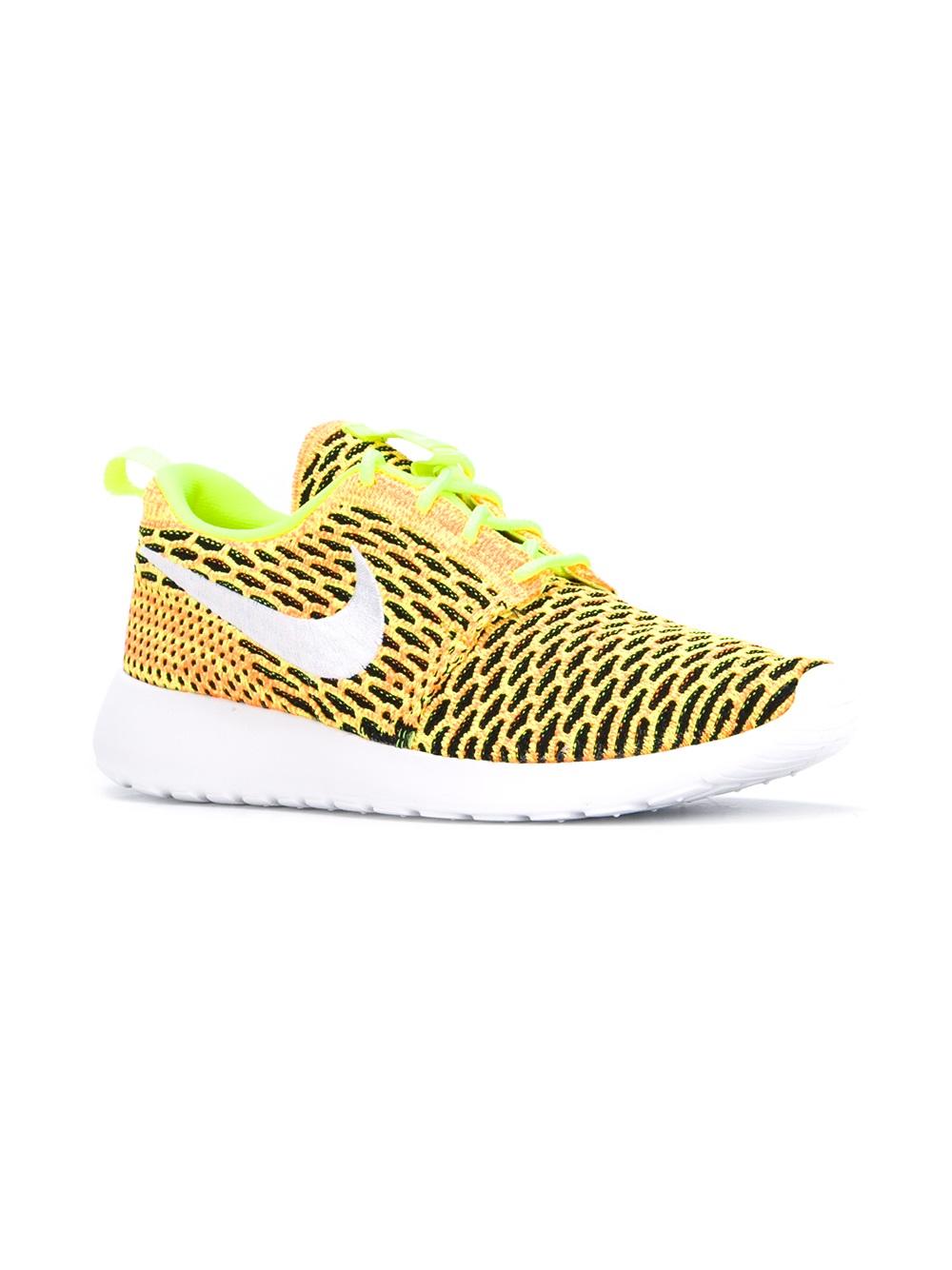 'Roshe Run Flyknit'运动鞋
