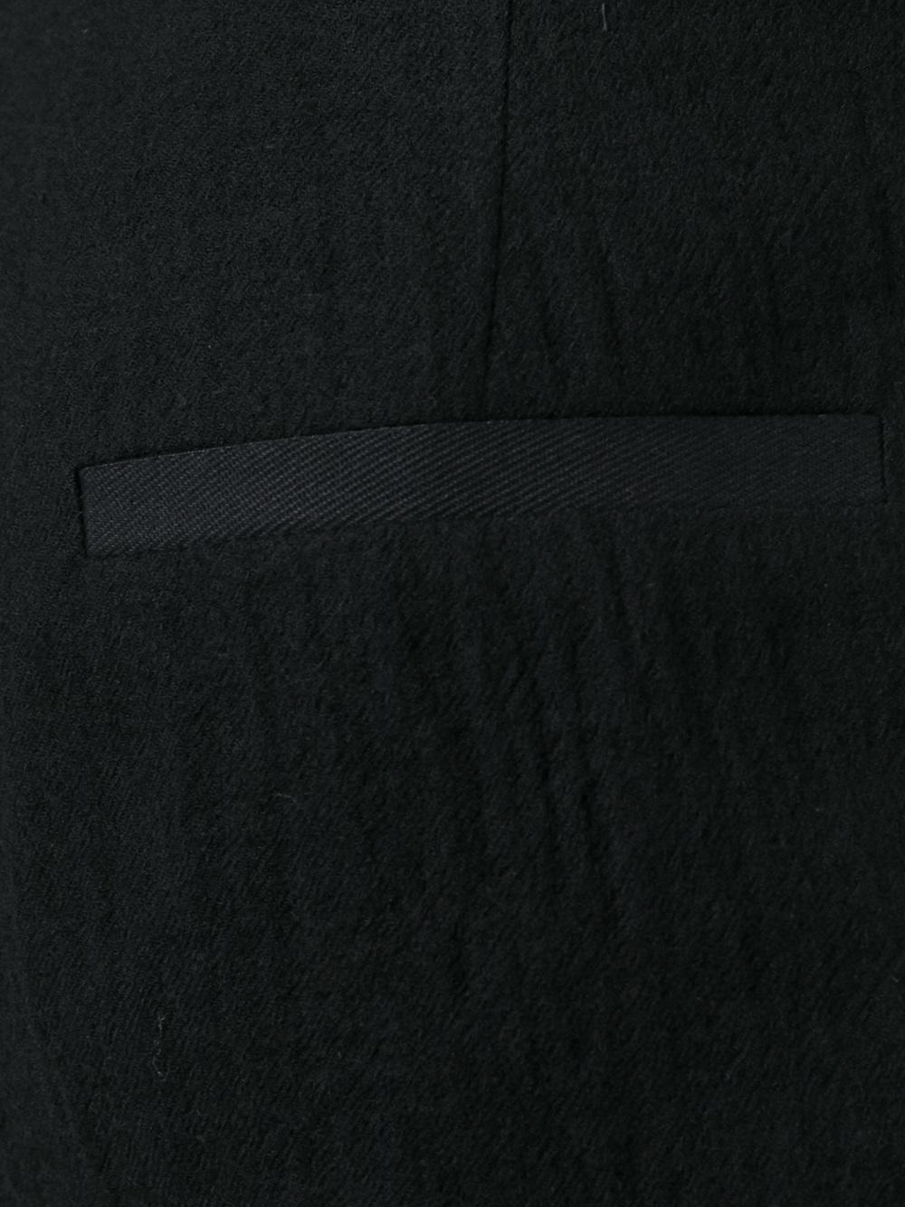 drop-crotch trousers