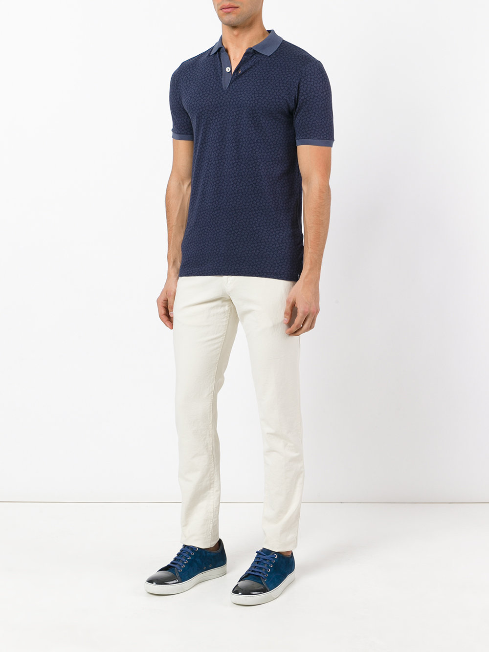 straight-leg trousers 