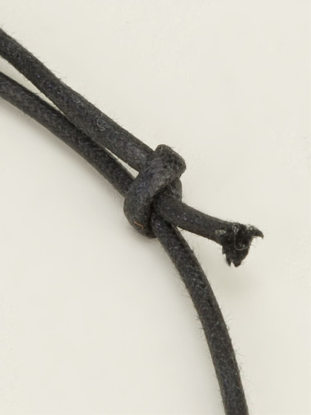 'Black Essenses'十字项坠项链