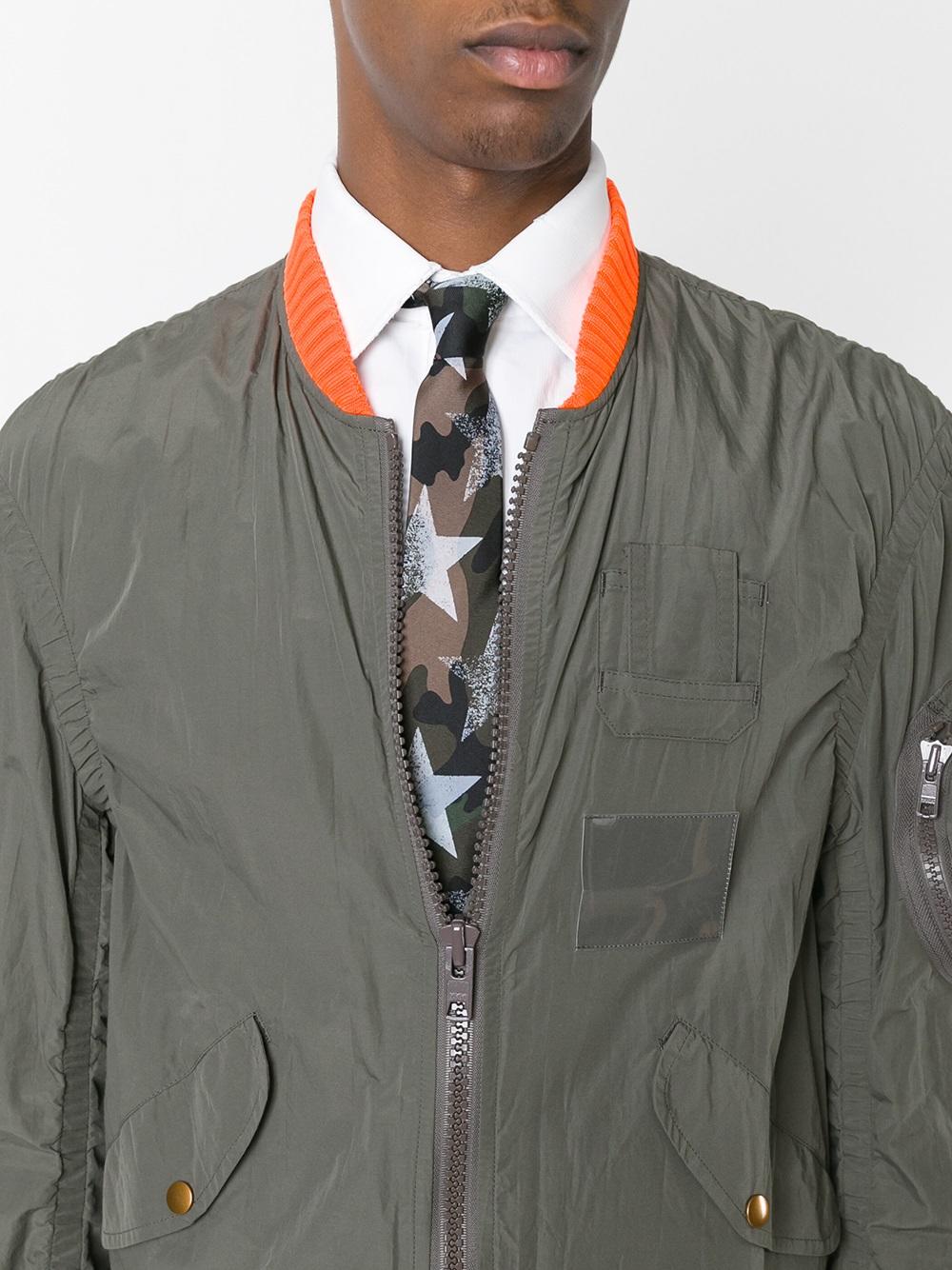 star print tie 