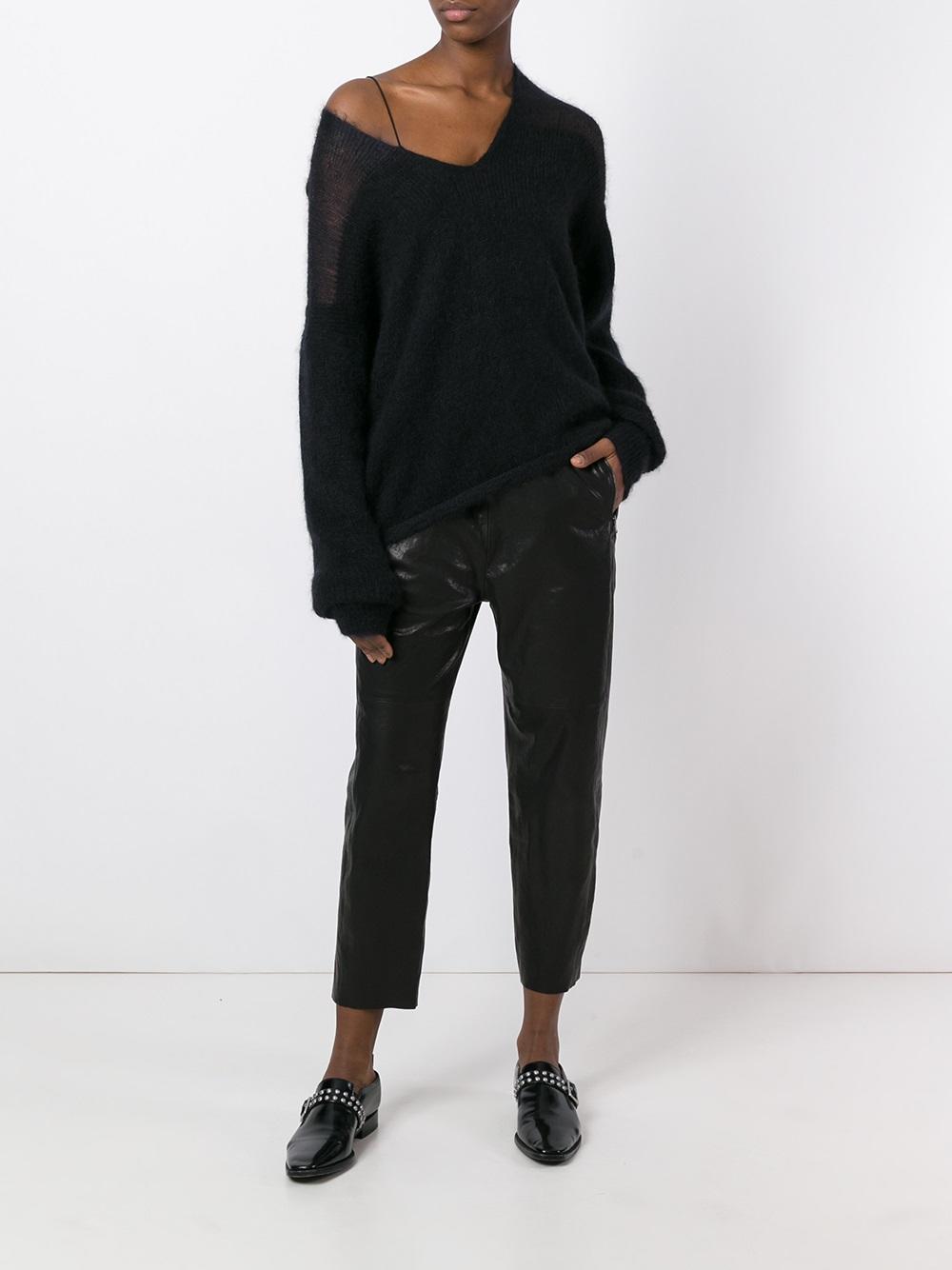 V-neck loose-fit jumper