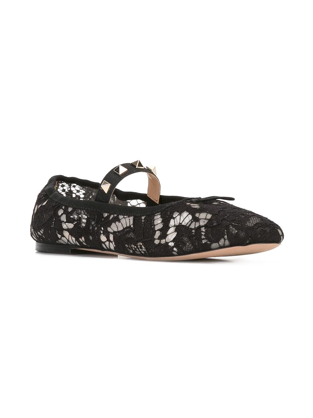 lace ballerinas 
