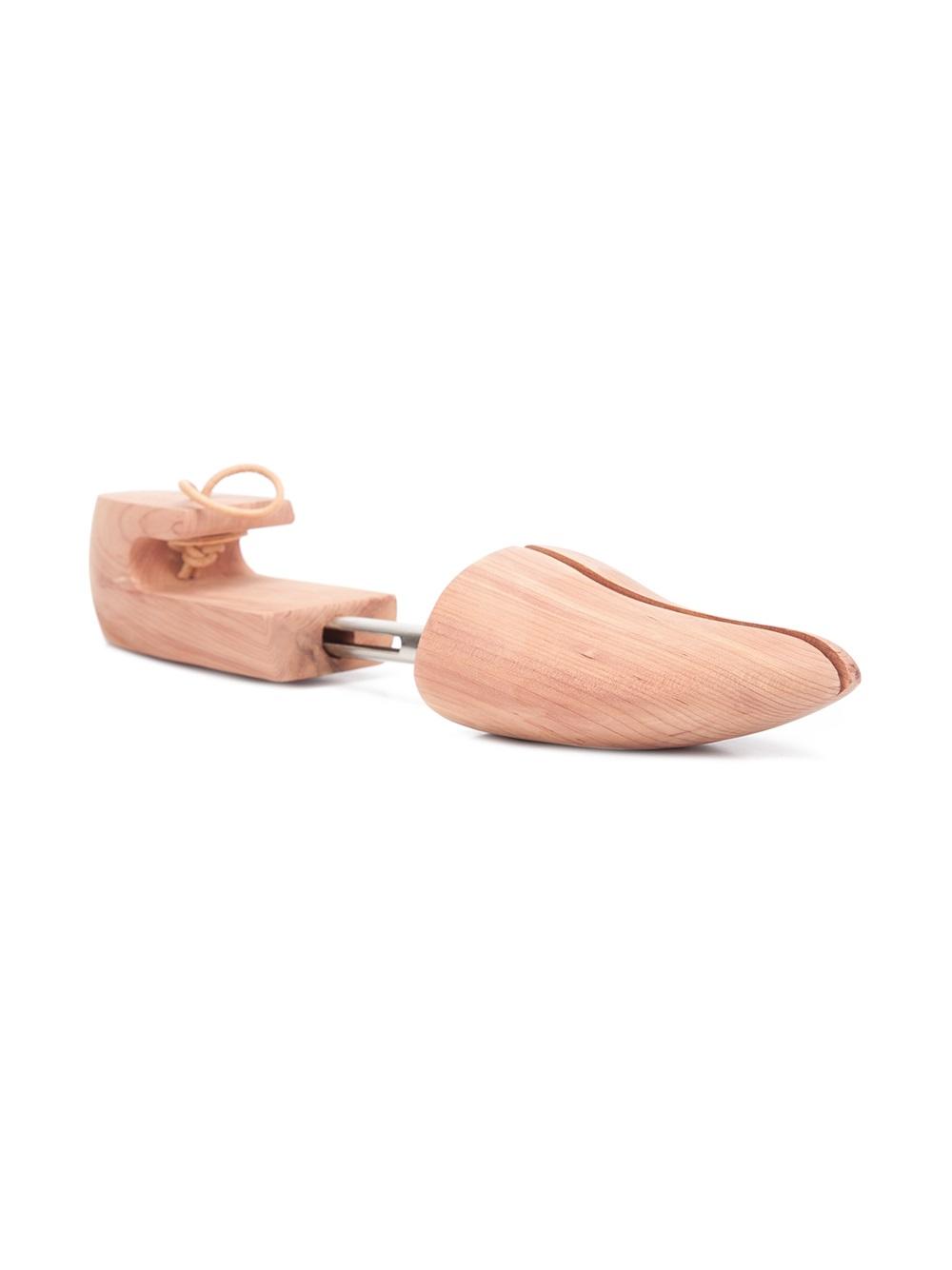 'Red Cedar' shoe trees