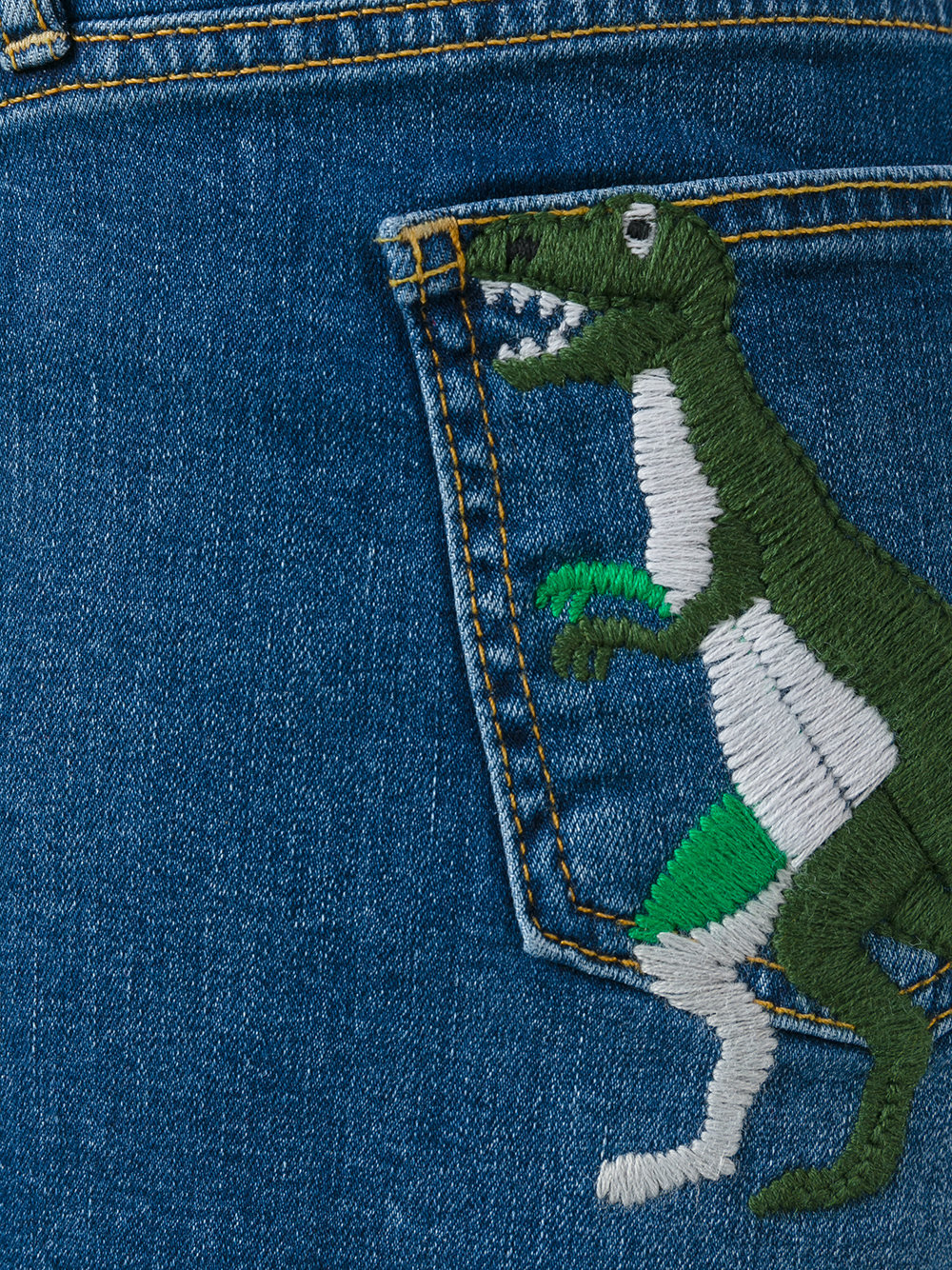 embroidered patch denim shorts 