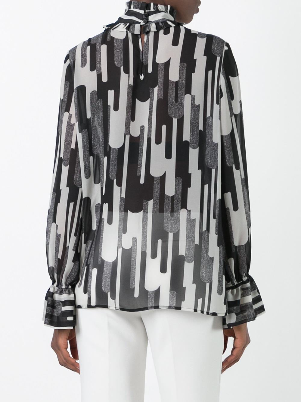 pleated collar blouse