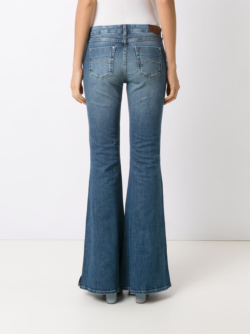 flared jeans
