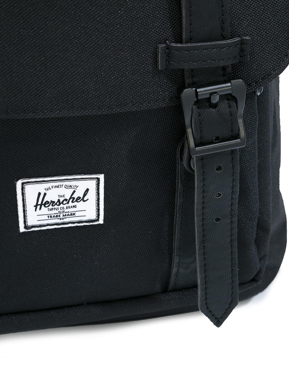 double strap fastening backpack