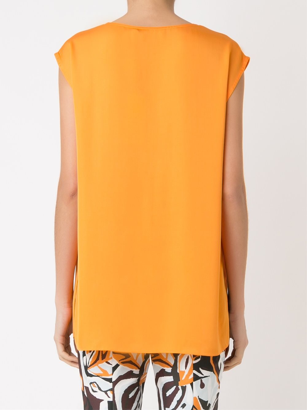 sleeveless blouse