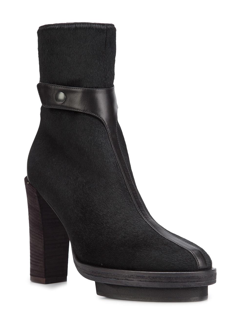 'Argo' boots