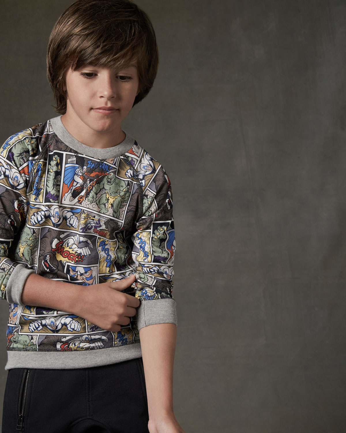 Romeo Cartoon Raglan Sweatshirt, Gray/Multicolor, Size 4-12