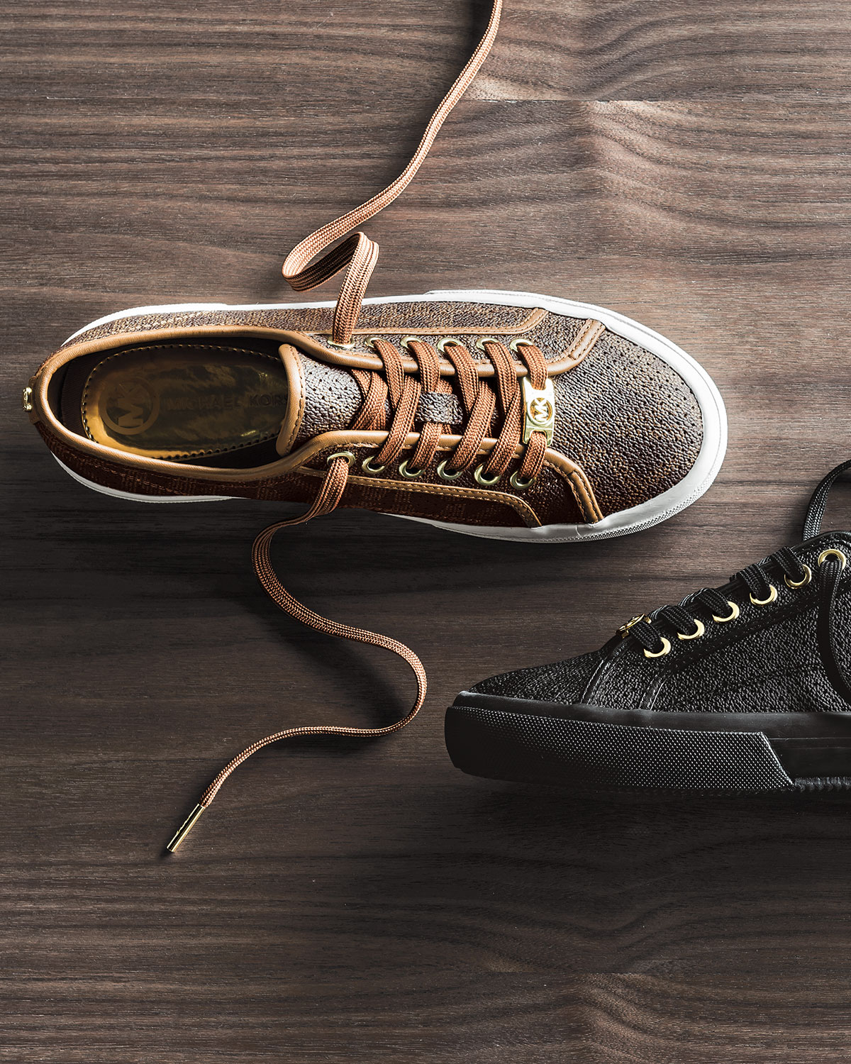 Boerum Perforated Logo Sneaker