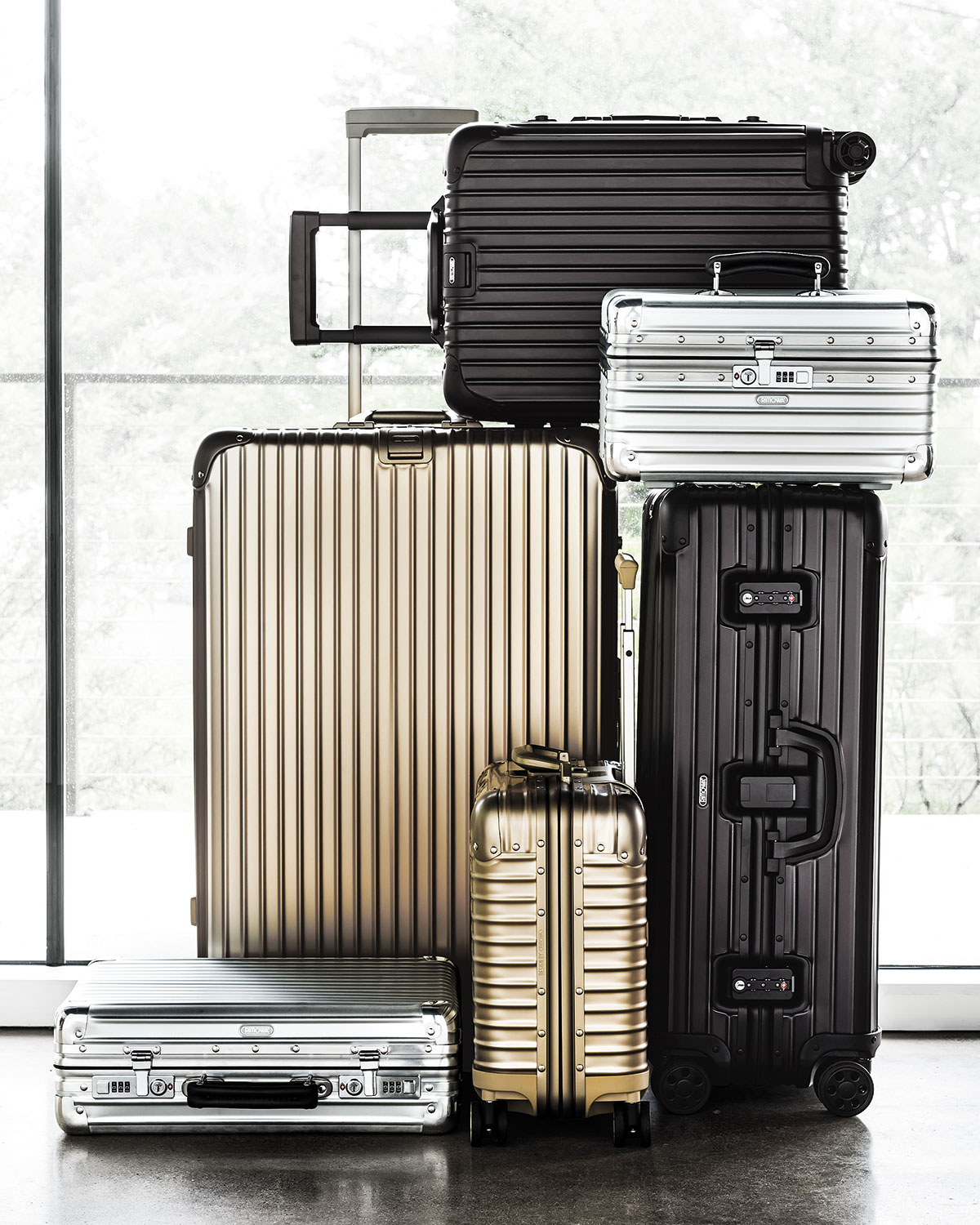 Travel somewhere. Rimowa чехол для iphone 14 Pro Max. Rimowa Orient trading. Rimowa Cabin Topas. Rimowa Givenchy.