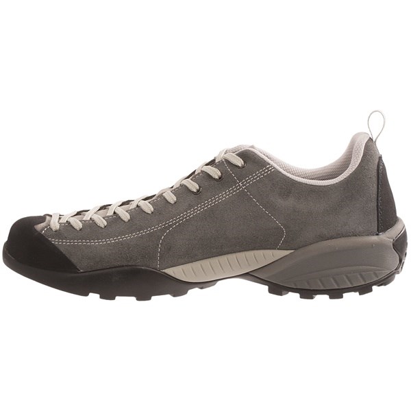 Scarpa Mojito 2015 Suede Approach Shoes (For Men and Women)