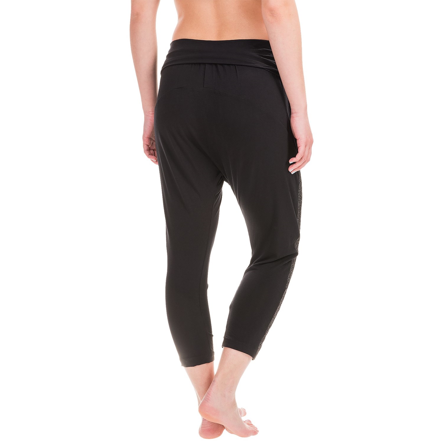 Lorna Jane Essence Harem Capris (For Women)